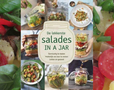 salades in a jar